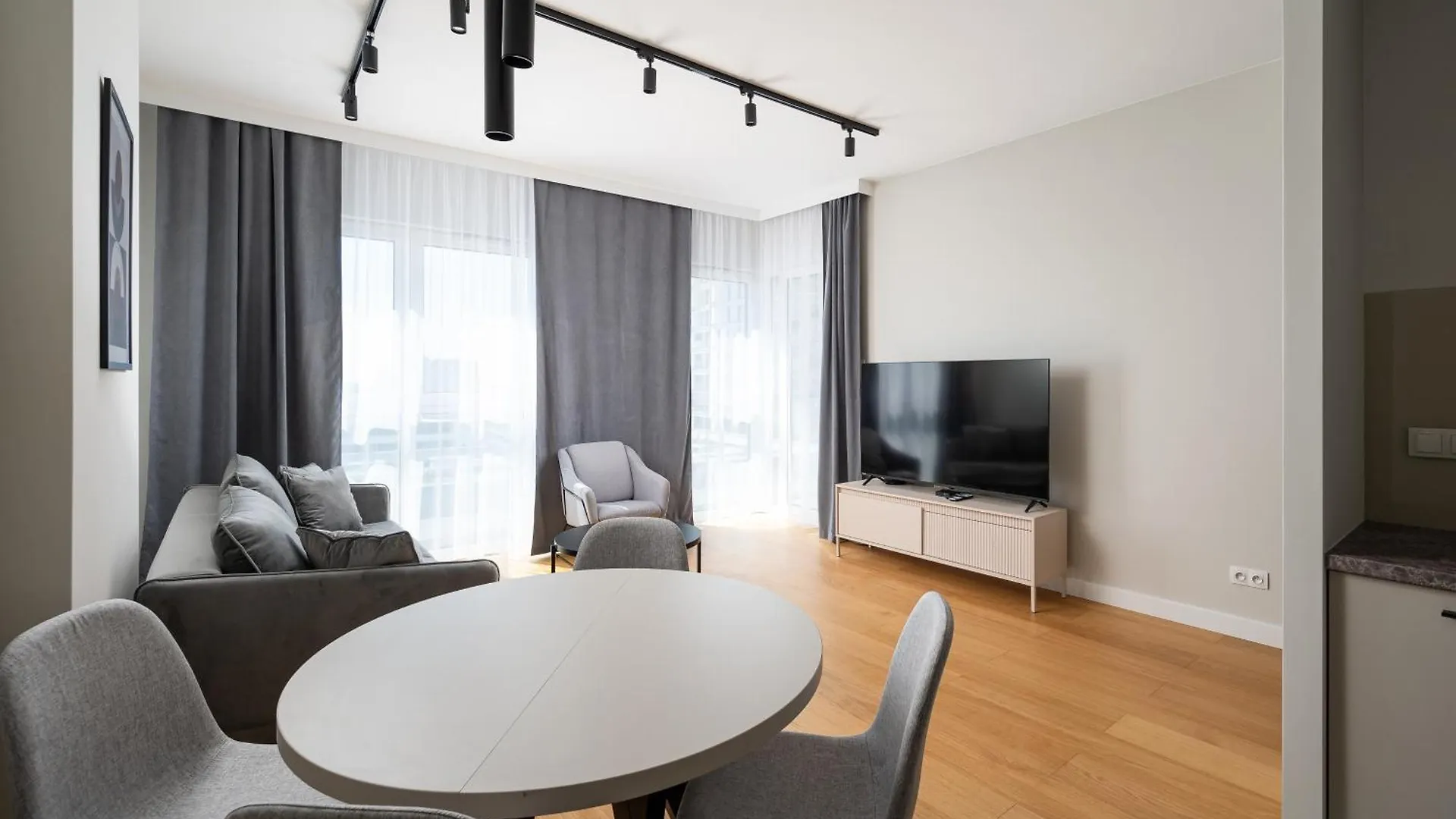 New Varsovia Comfort 1343 0*, Warschau Polen
